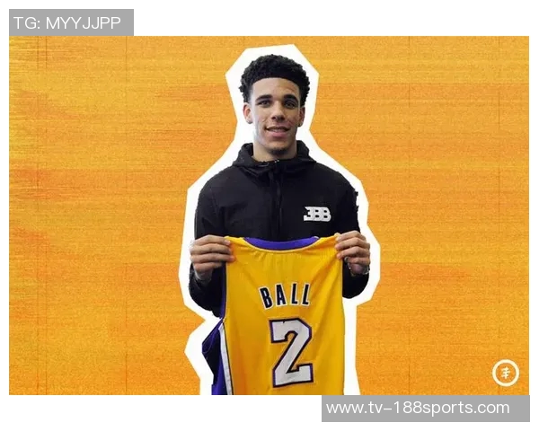 朗佐鲍尔在骑士训练营表现突出展现融入球队的潜力与决心