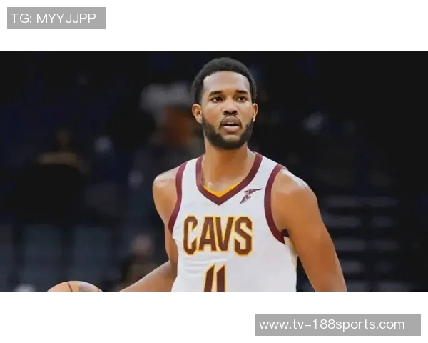 小莫布里半场表现出色7投3中贡献11分3篮板2助攻2盖帽