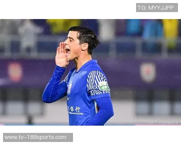 申花与首尔FC半场战成平局申花多次射门未能破门阿苏埃错失良机 申花与首尔FC半场战成平局申花多次射门未能破门阿苏埃错失良机