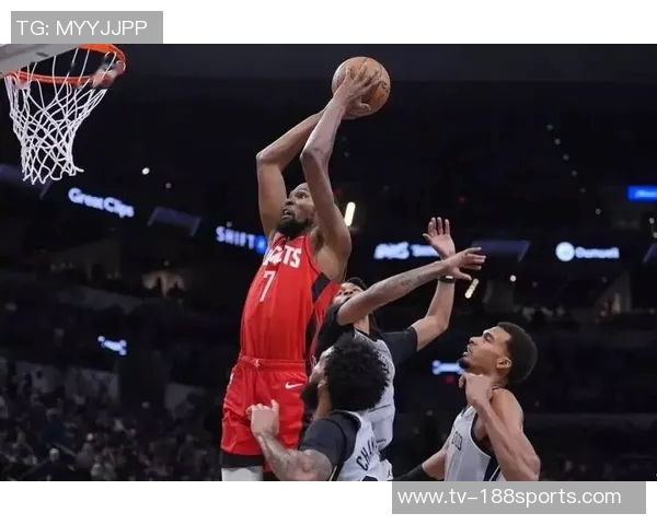 杜兰特谈马刺防守策略称意外包夹需传球精准避免失误