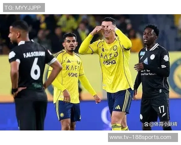 C罗篮球庆祝引发争议葡媒指向库里沙媒则认为是内维斯的调侃