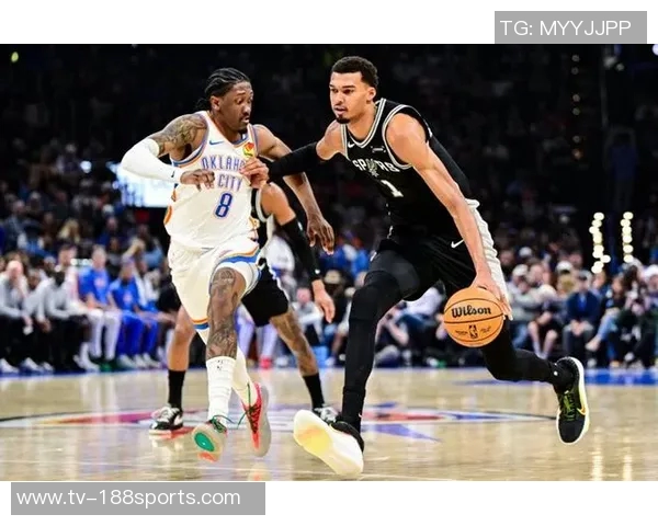 文班亚马谈雷霆主场氛围与欧洲对比感受深刻